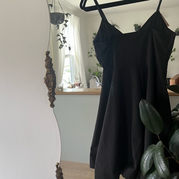 Lock and Key Dress • Mendocino - Picture 3 of 3